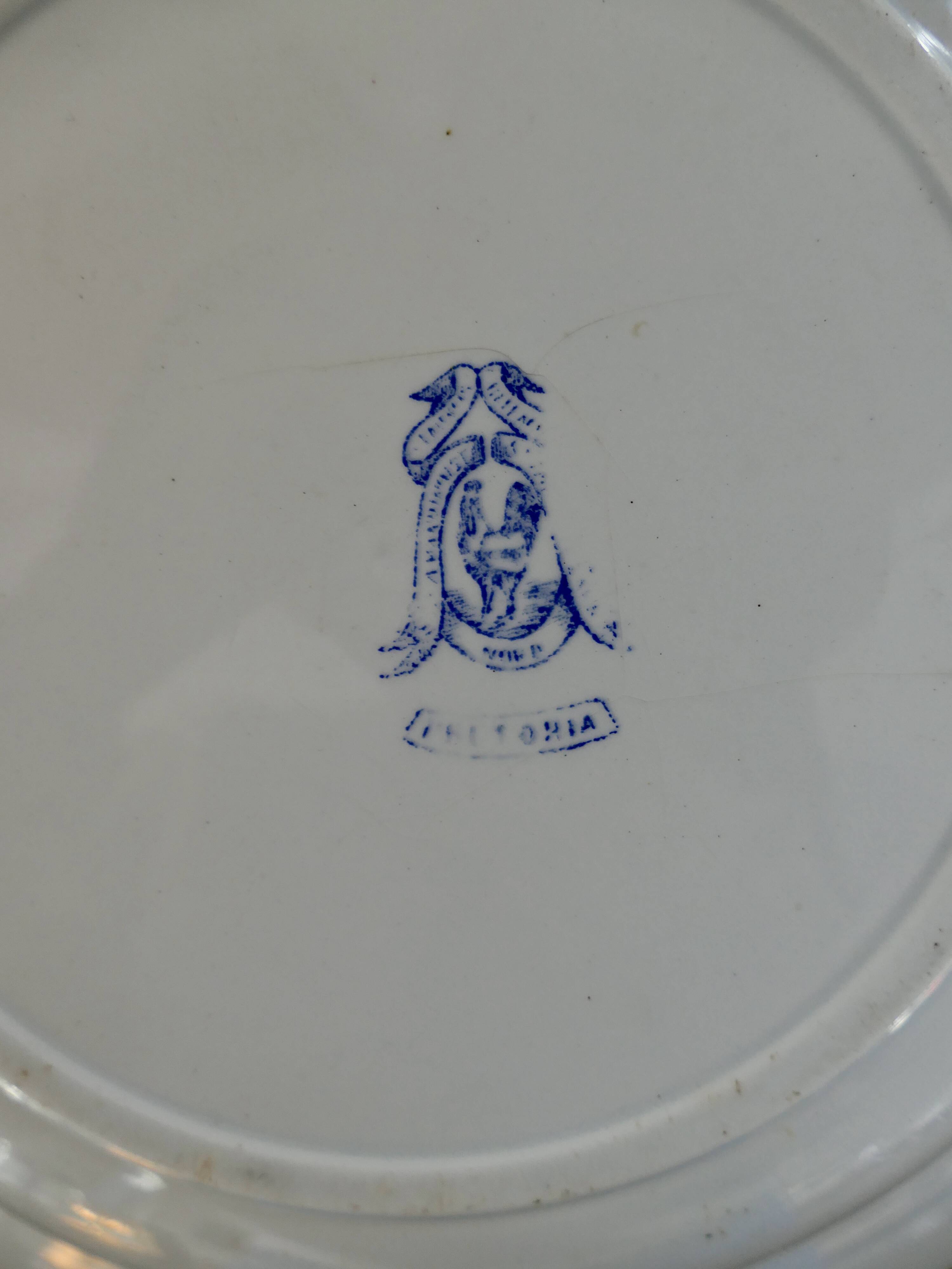 Iron earth dish