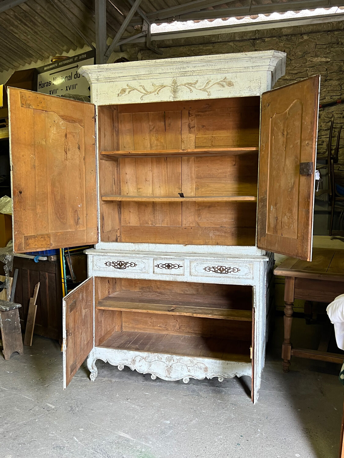 Buffet two body XIX th