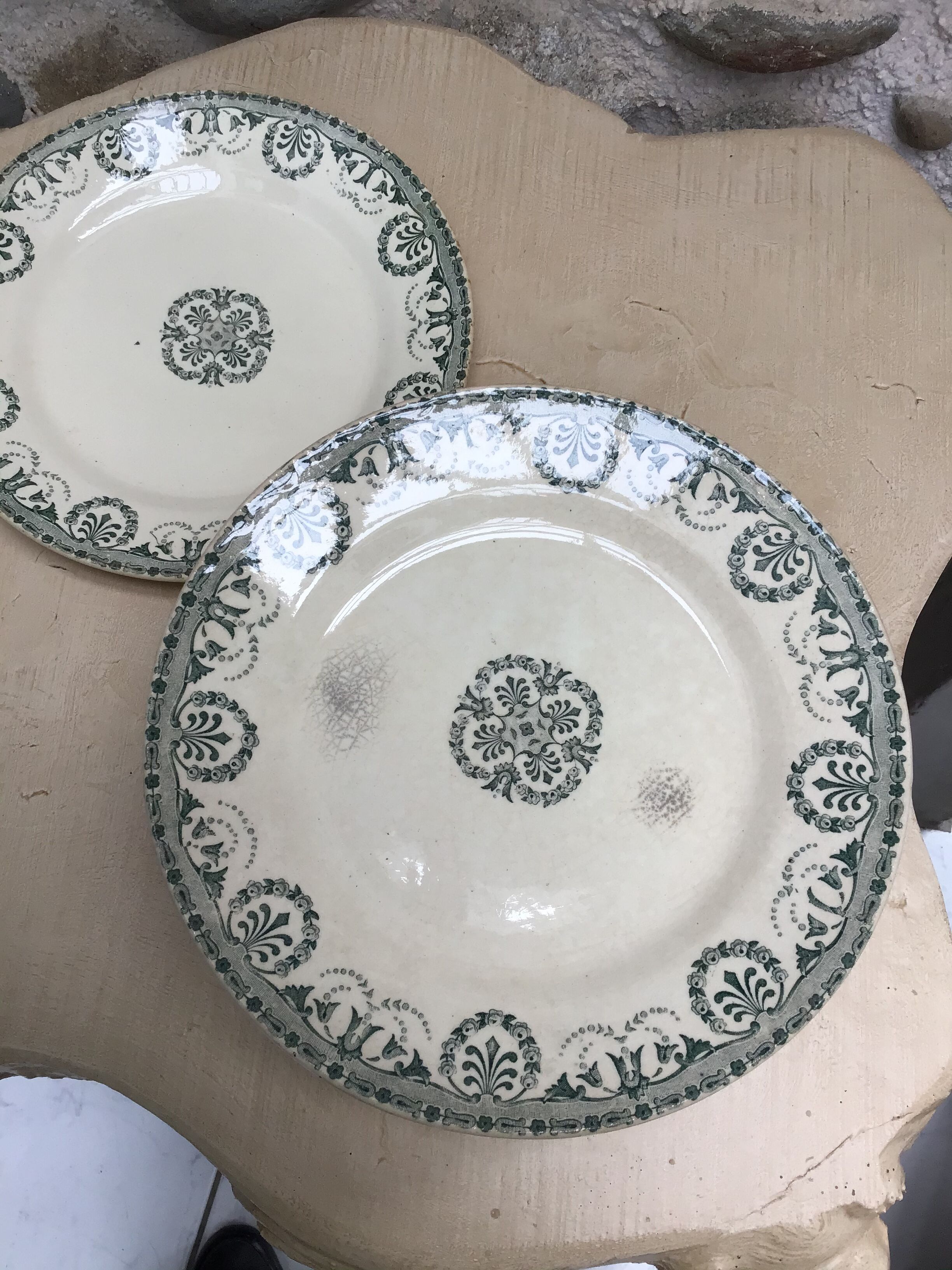 15 plates H.Boulanger et Cie Terre de fer Iéna