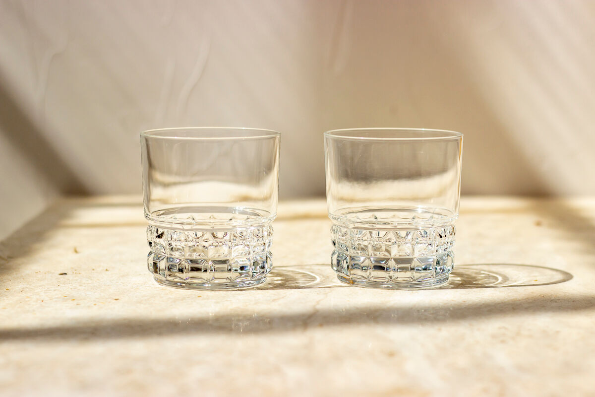 2 verres à whisky décor géométrique