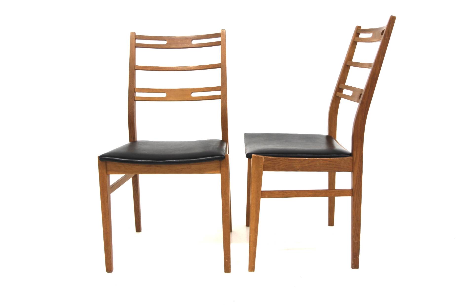 Set de 2 chaises scandinave en chêne, Suède, 1970
