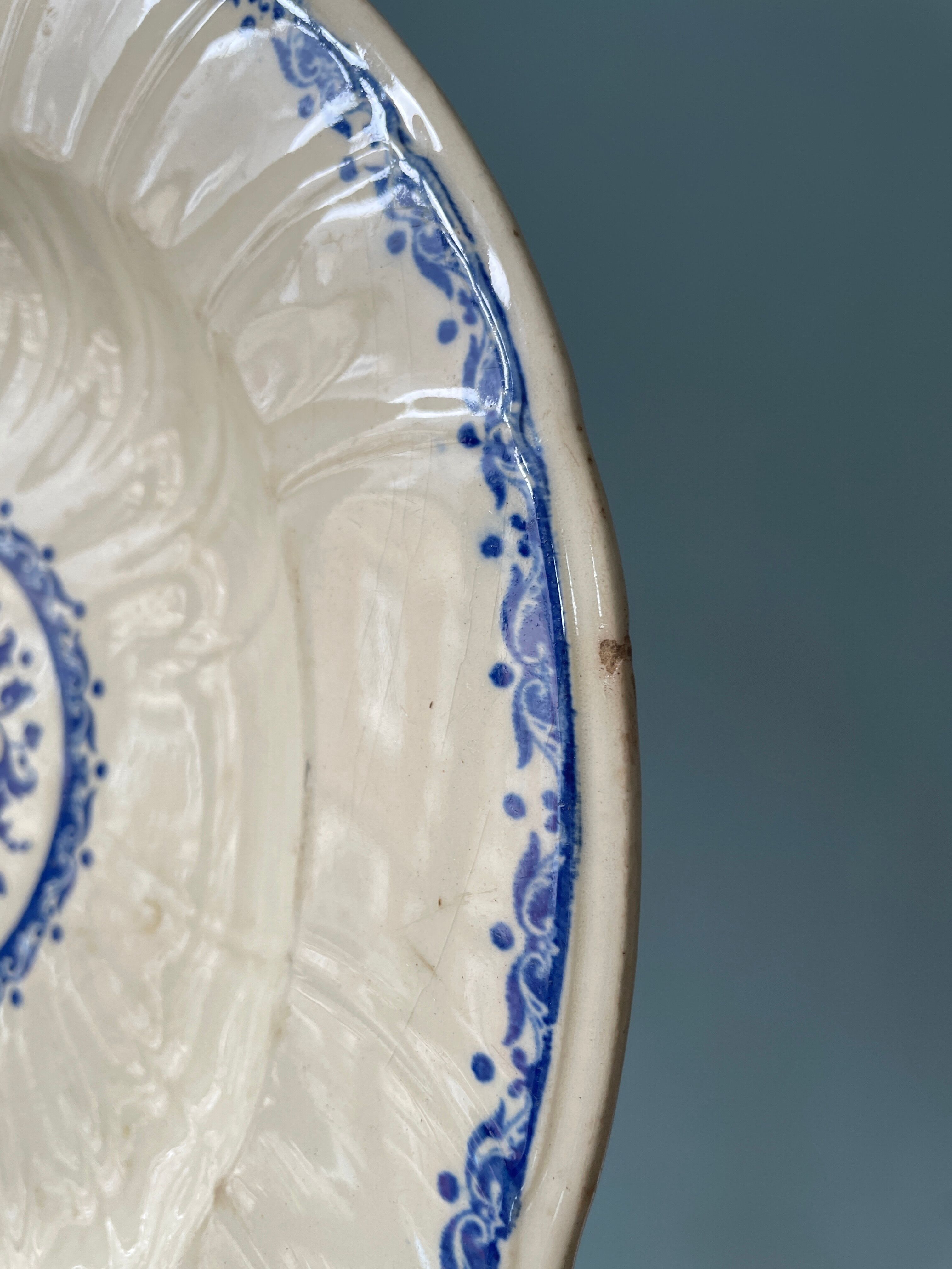 Round hollow dish nineteenth in gien earthenware
