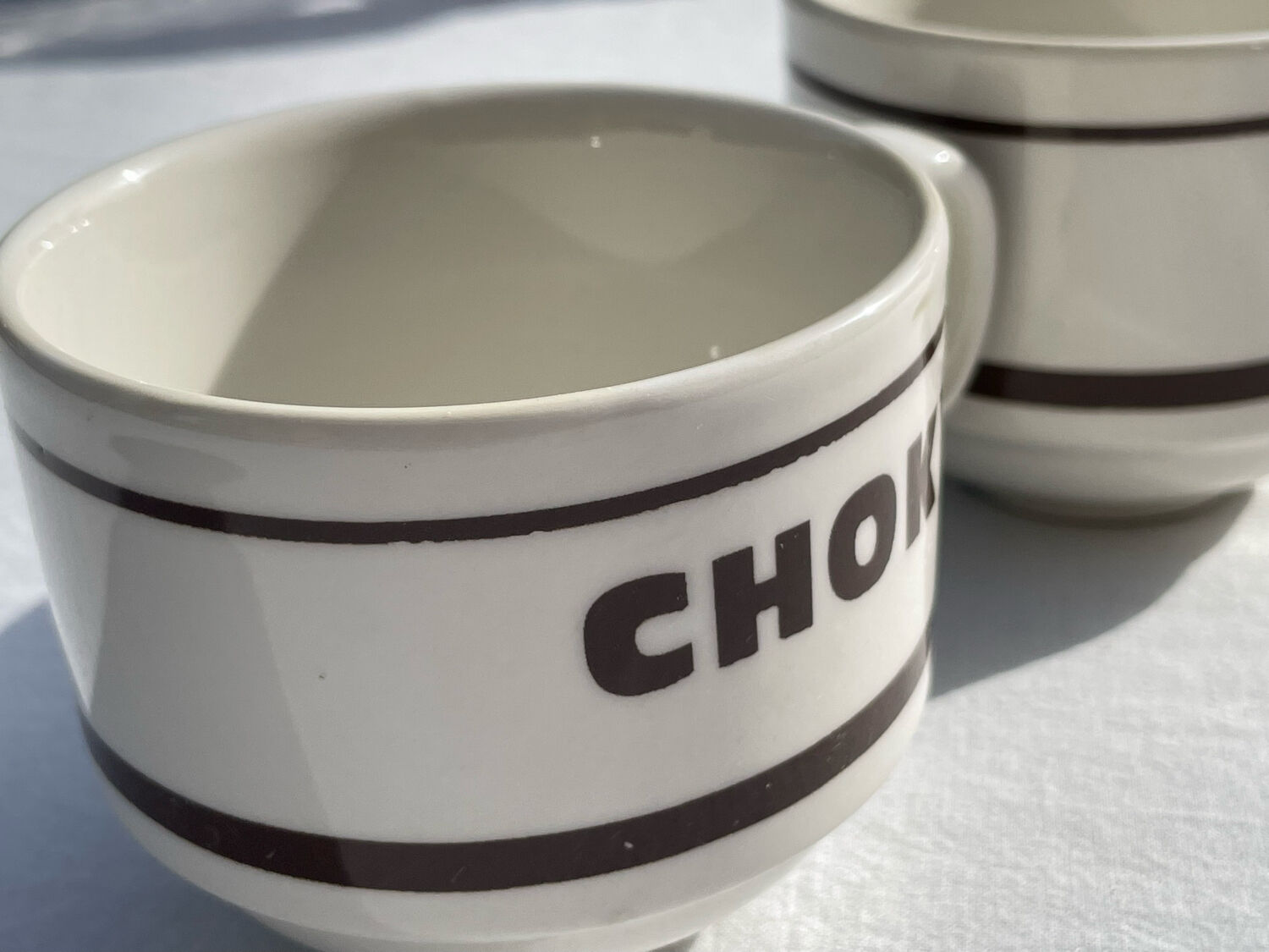 2 tasses à chocolat