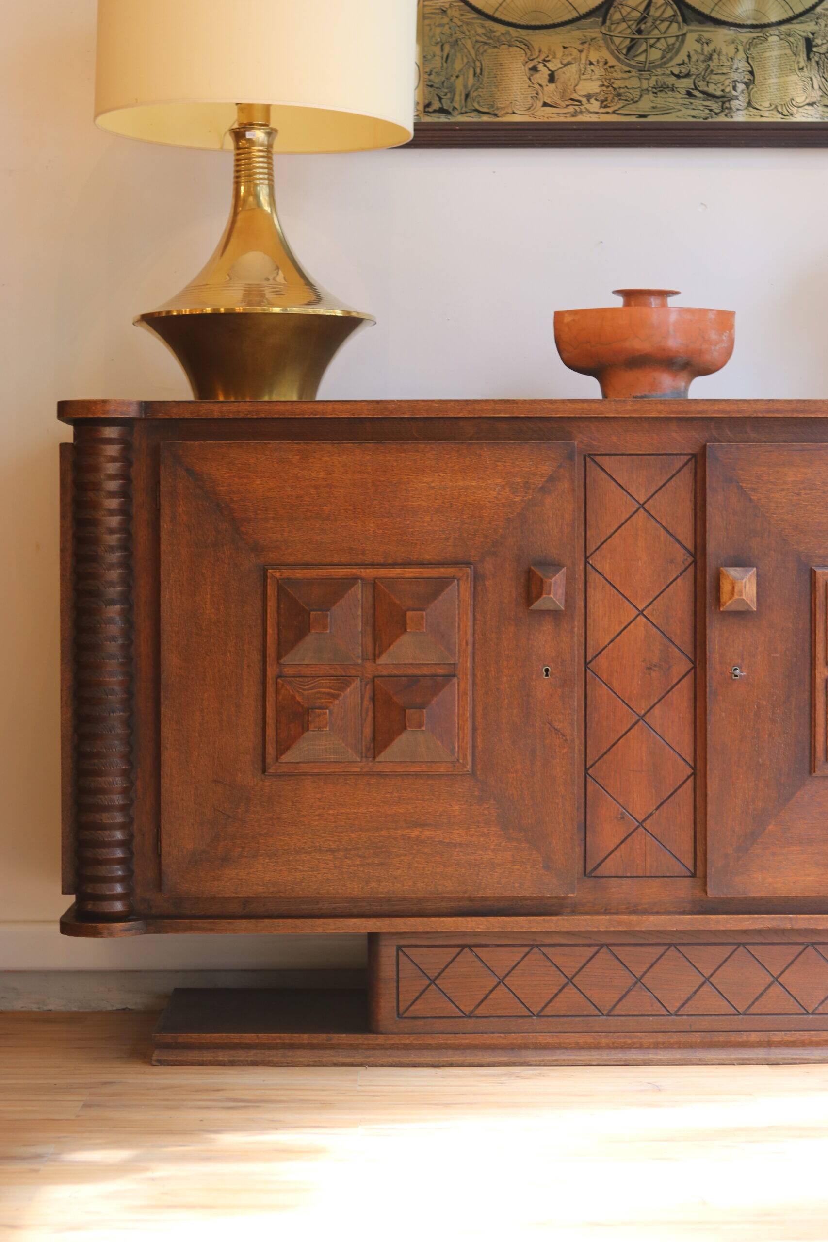 Buffet art déco, travail français vers 1940, dans l’esprit de Charles Dudouyt
