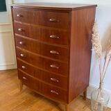 Danish teak chest of drawers with 6 drawers.