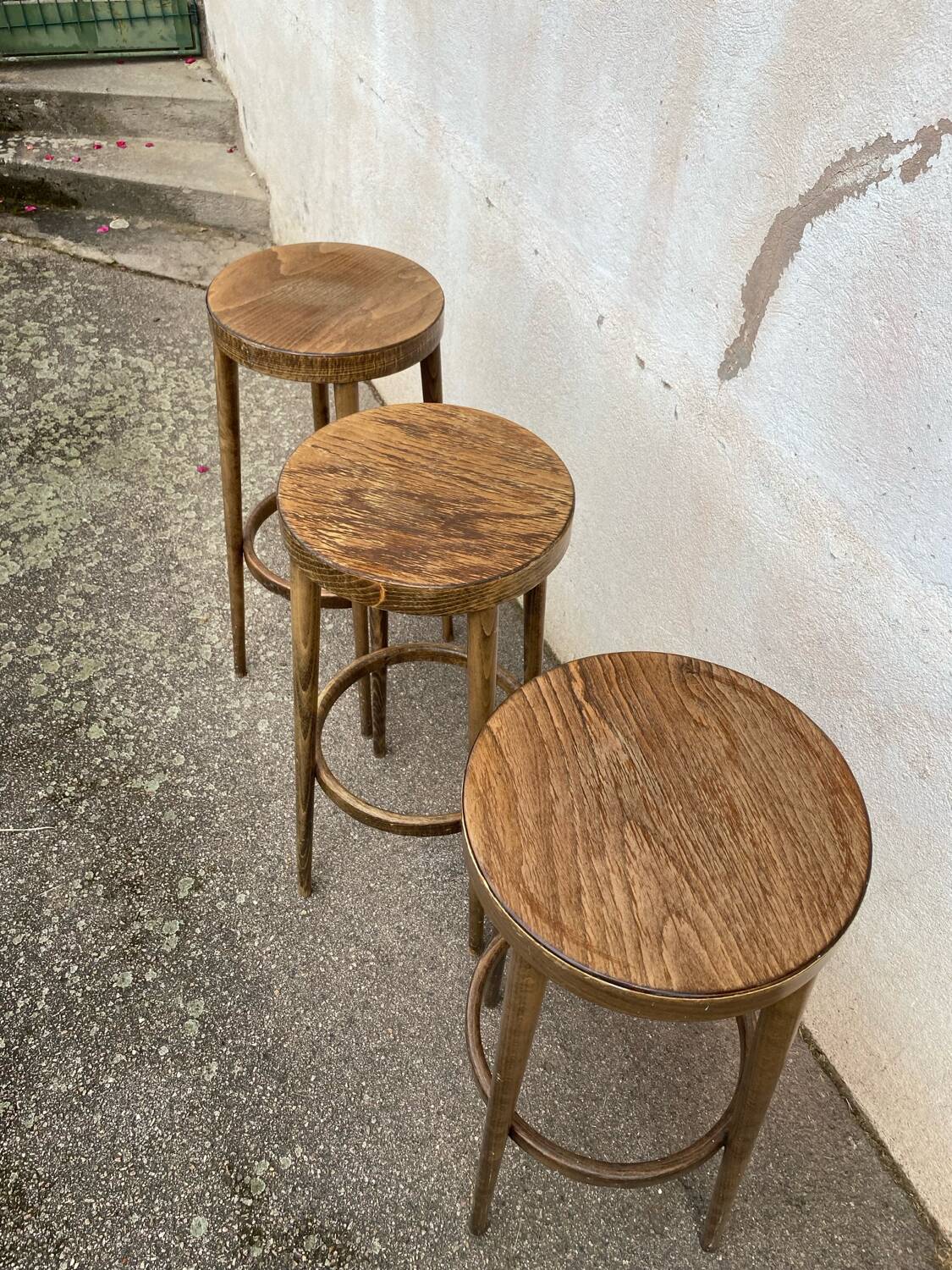 Trio de tabourets hauts Baumann