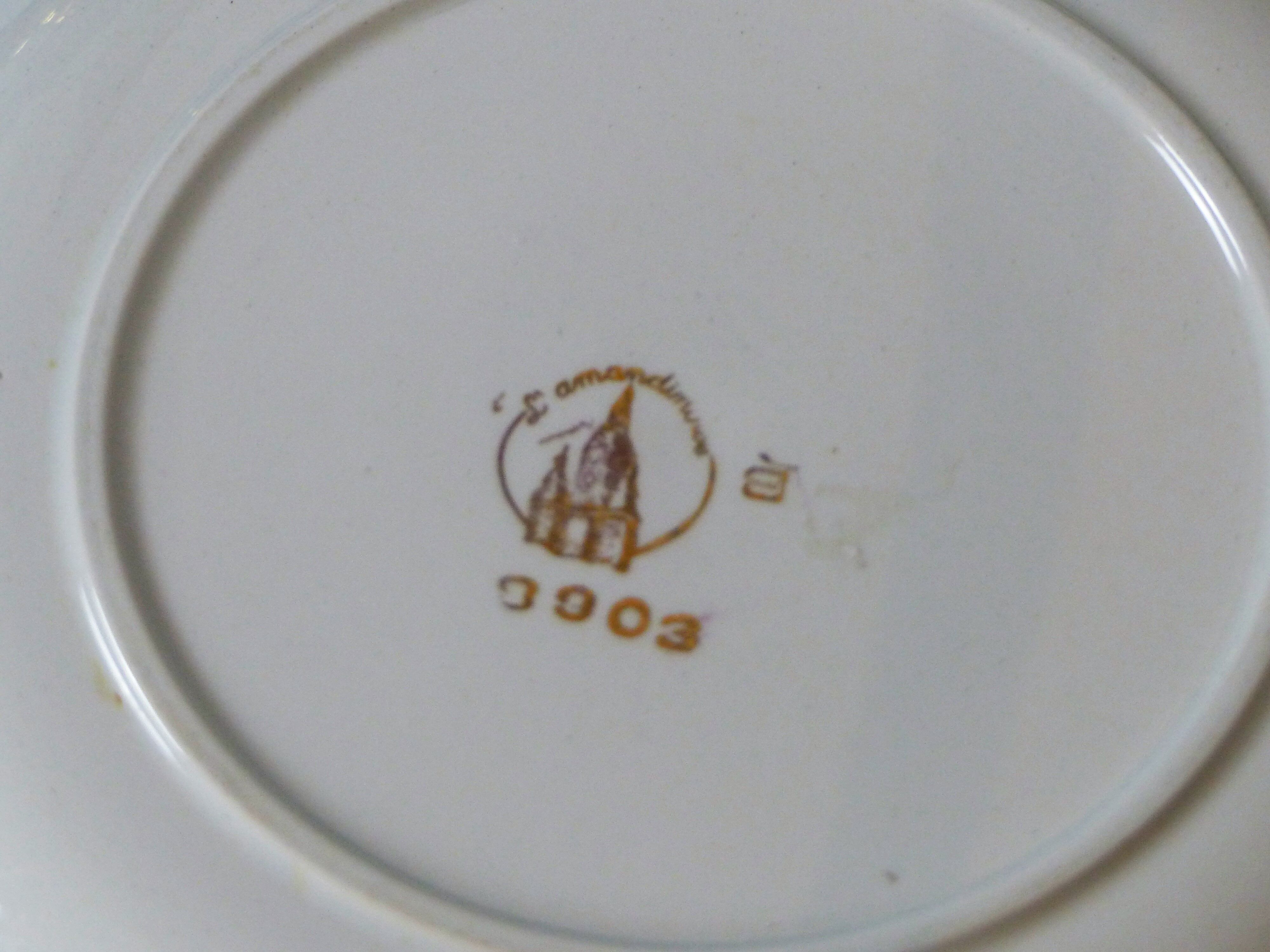 Amandinoise hollow serving dish