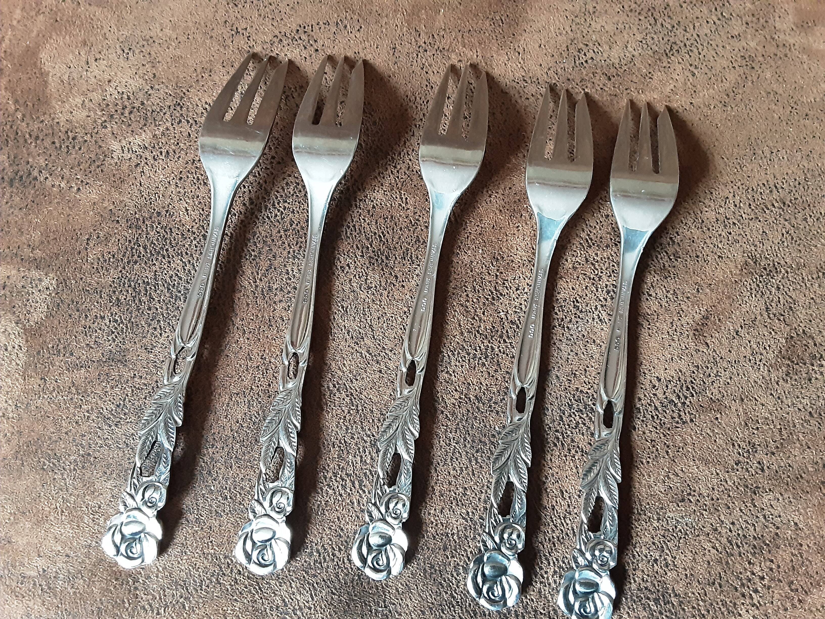 Set of 5 original metal forks
