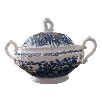 English soup tureen The Hunter by Myott