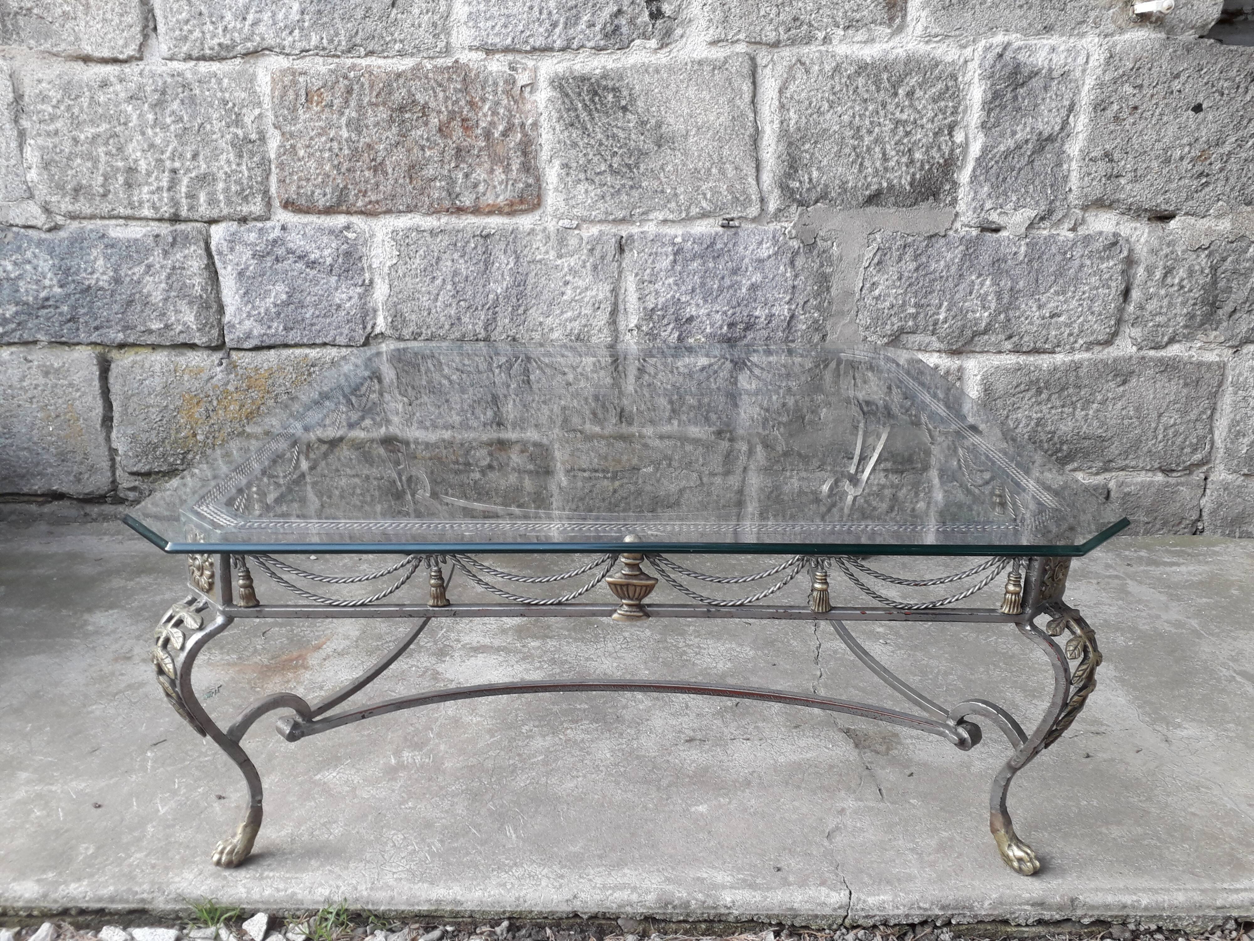 Table basse plateau en verre piétement en fer forgé | Selency