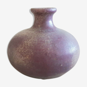 Vase sans fond et avec un trou