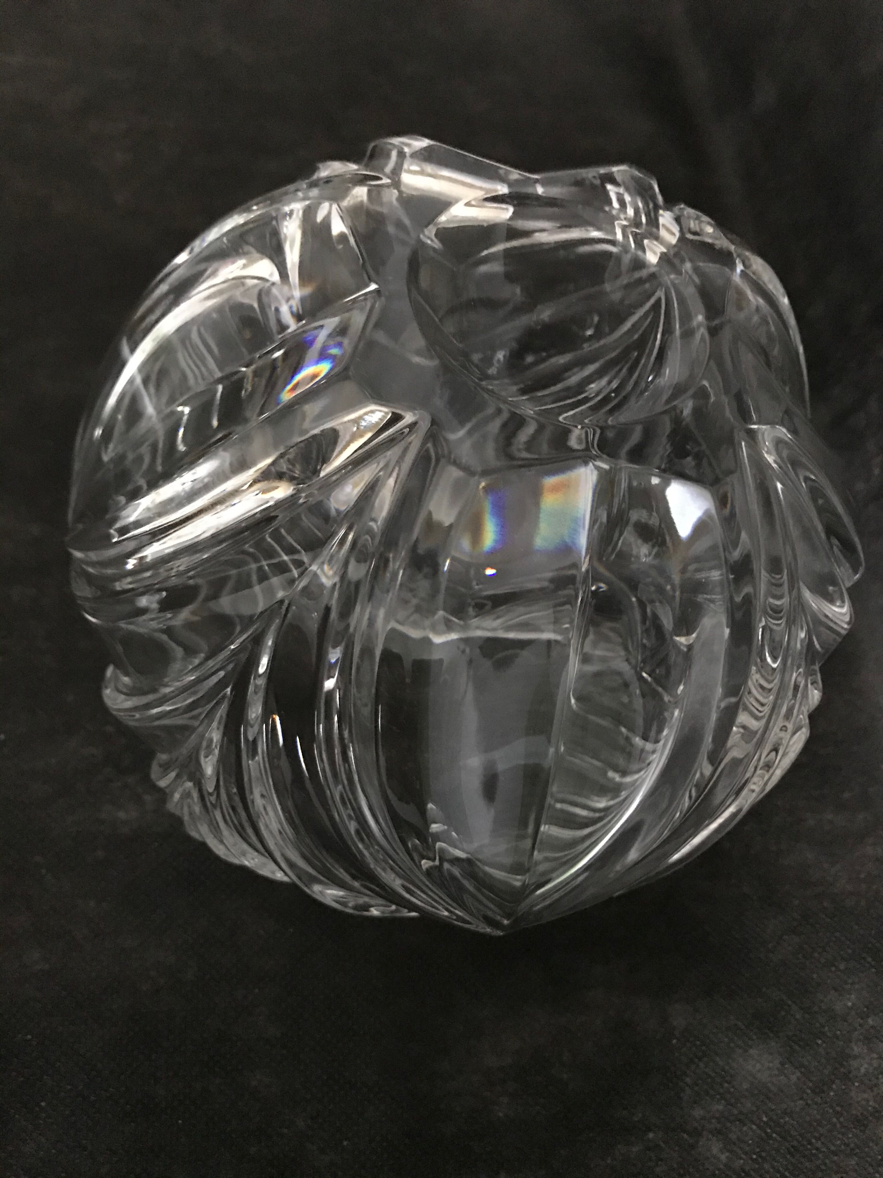 Ball vase in crystal
