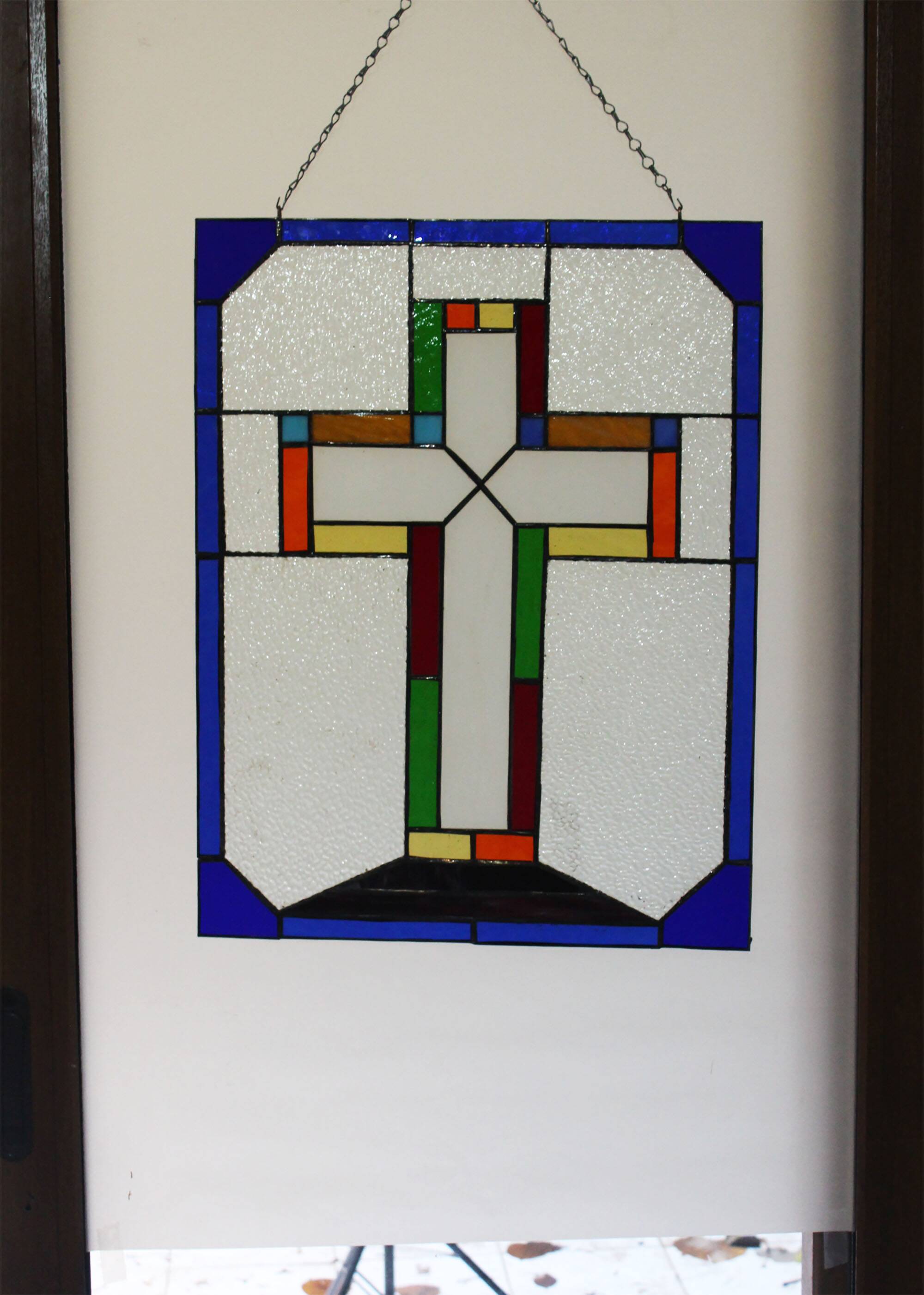 Vitrail décoratif Croix – Verre coloré fait main, 40 × 60 cm