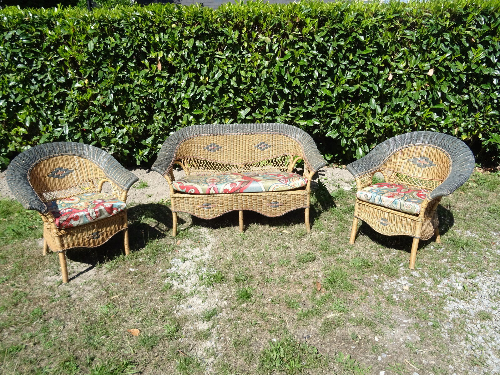 Vintage rattan lounge: one bench, two armchairs