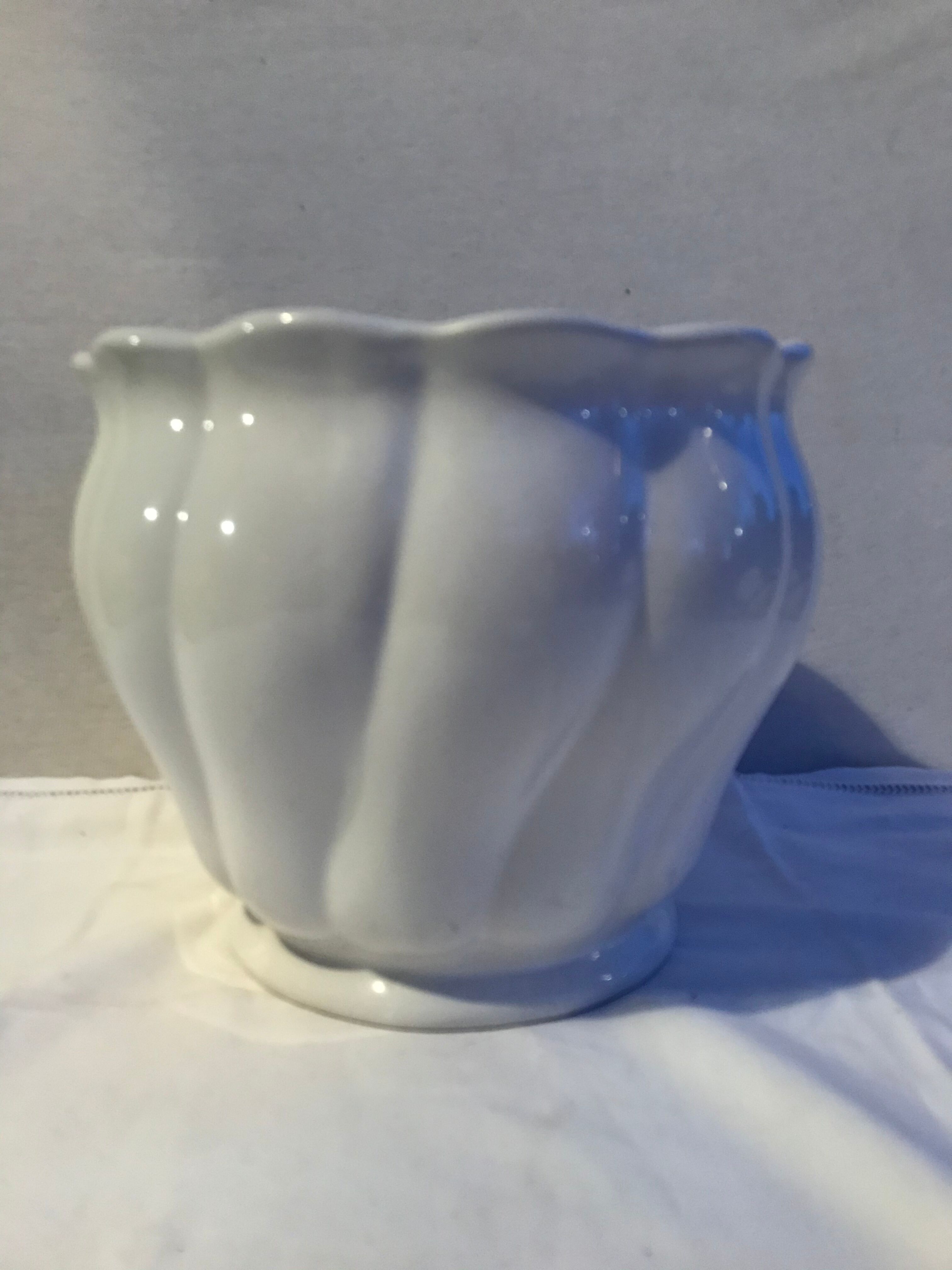 Glazed ceramic pot cover