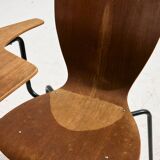 Chaise en teck avec tablette écritoire