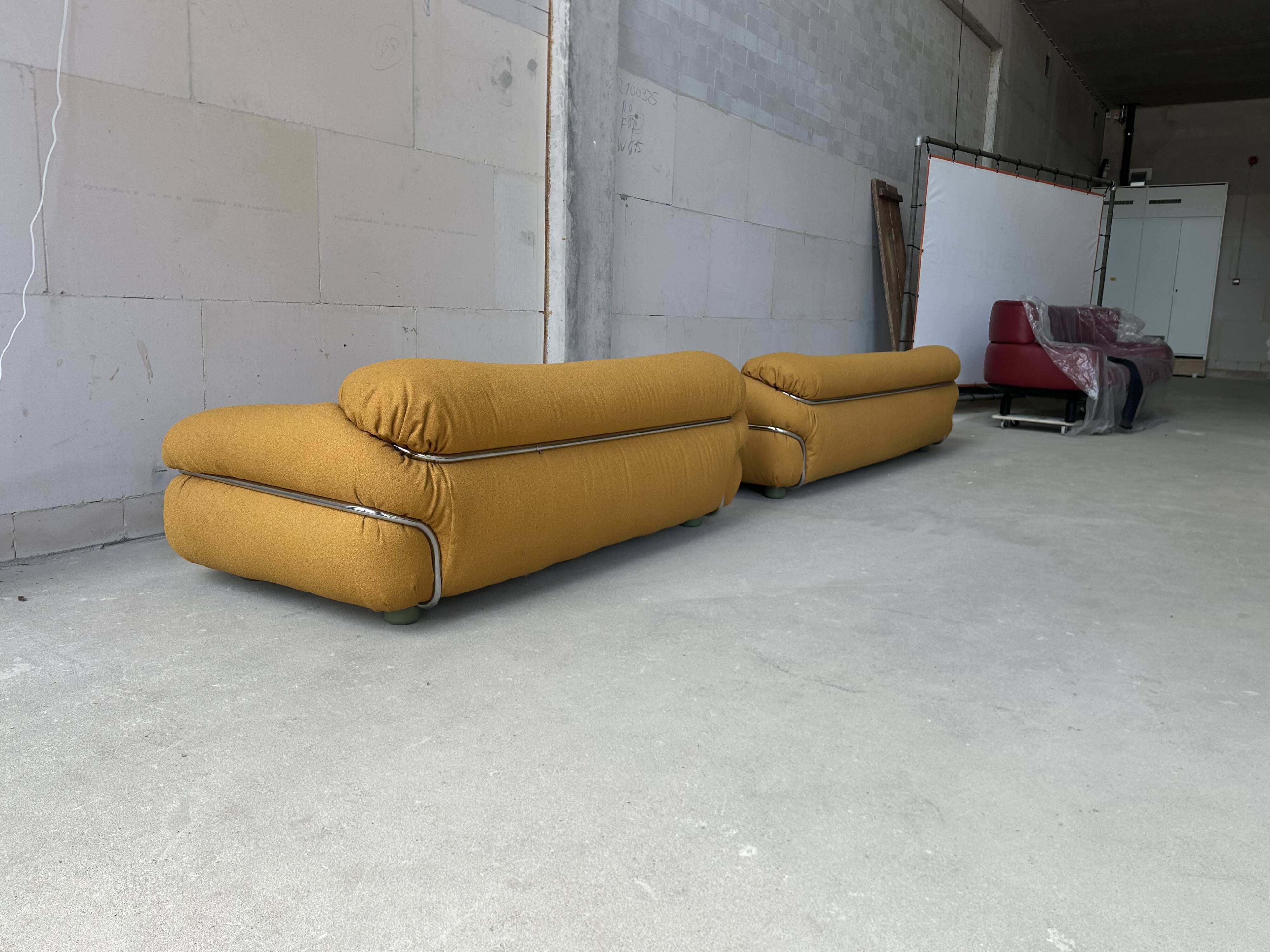 Canapé bouclé jaune Sesann par Gianfranco Frattini pour Cassina, set de 2