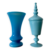 Vase et bonbonnière vintage en opaline bleue