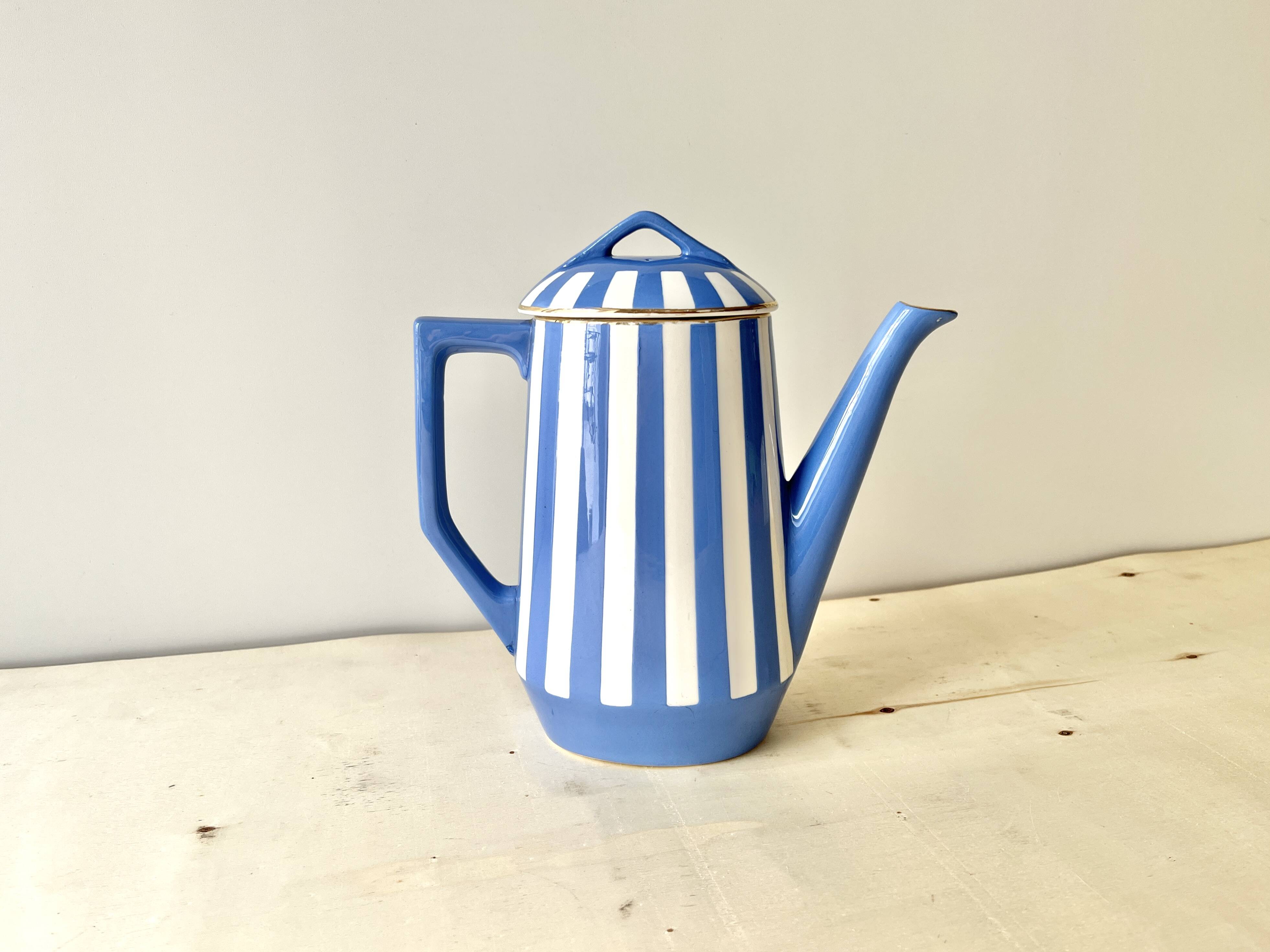 Large Fox Trott Sarreguemines coffee pot in art deco earthenware, 1930s vintage