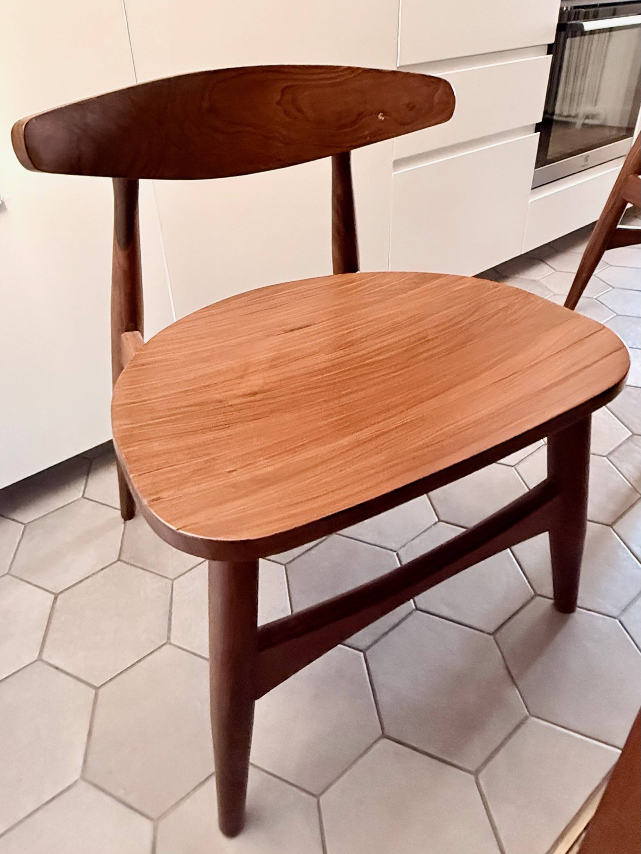 Dining table + 6 chairs inspired by Hans J. Wegner CH30 – rosewood wood