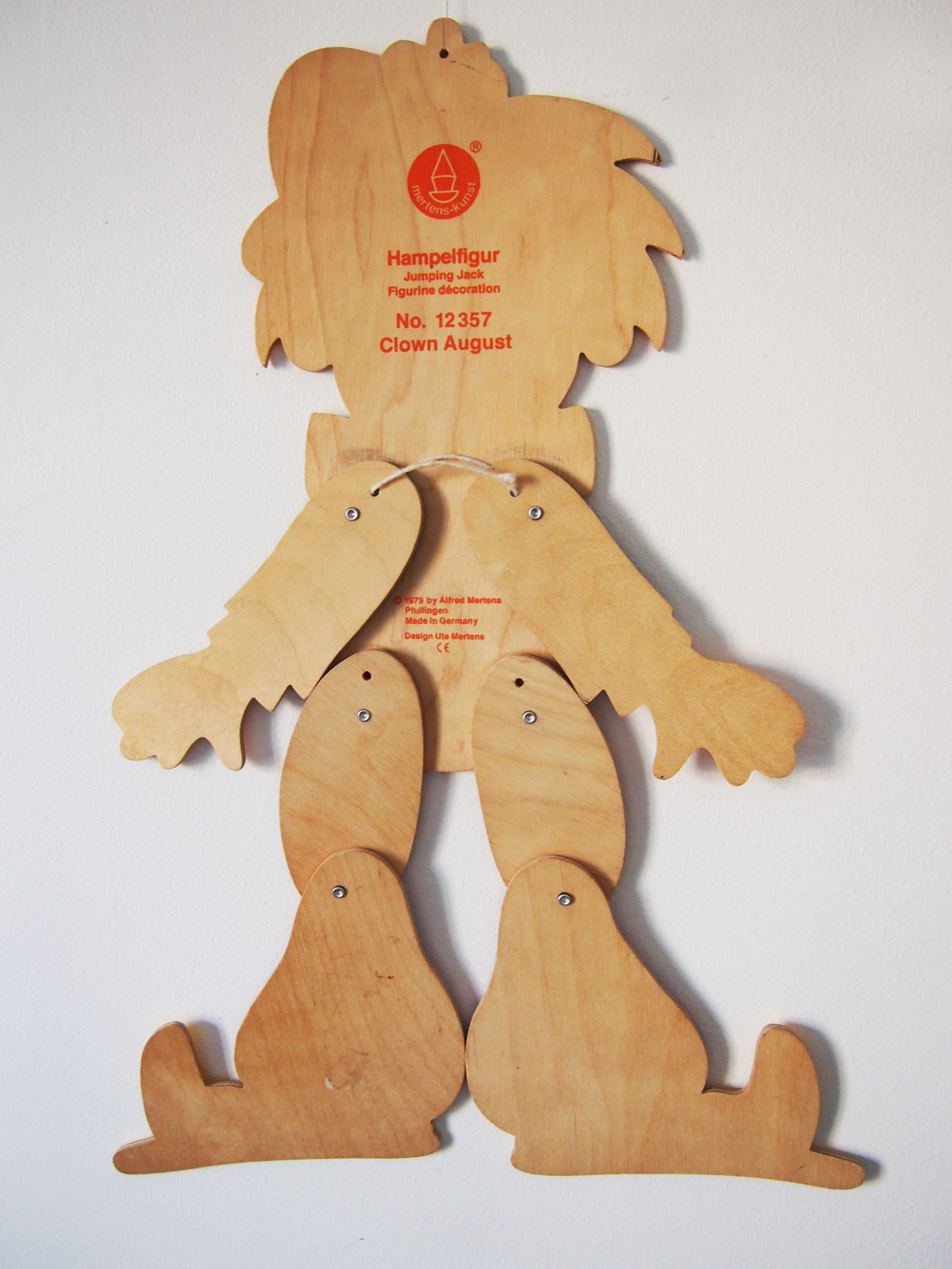 Former articulated puppet