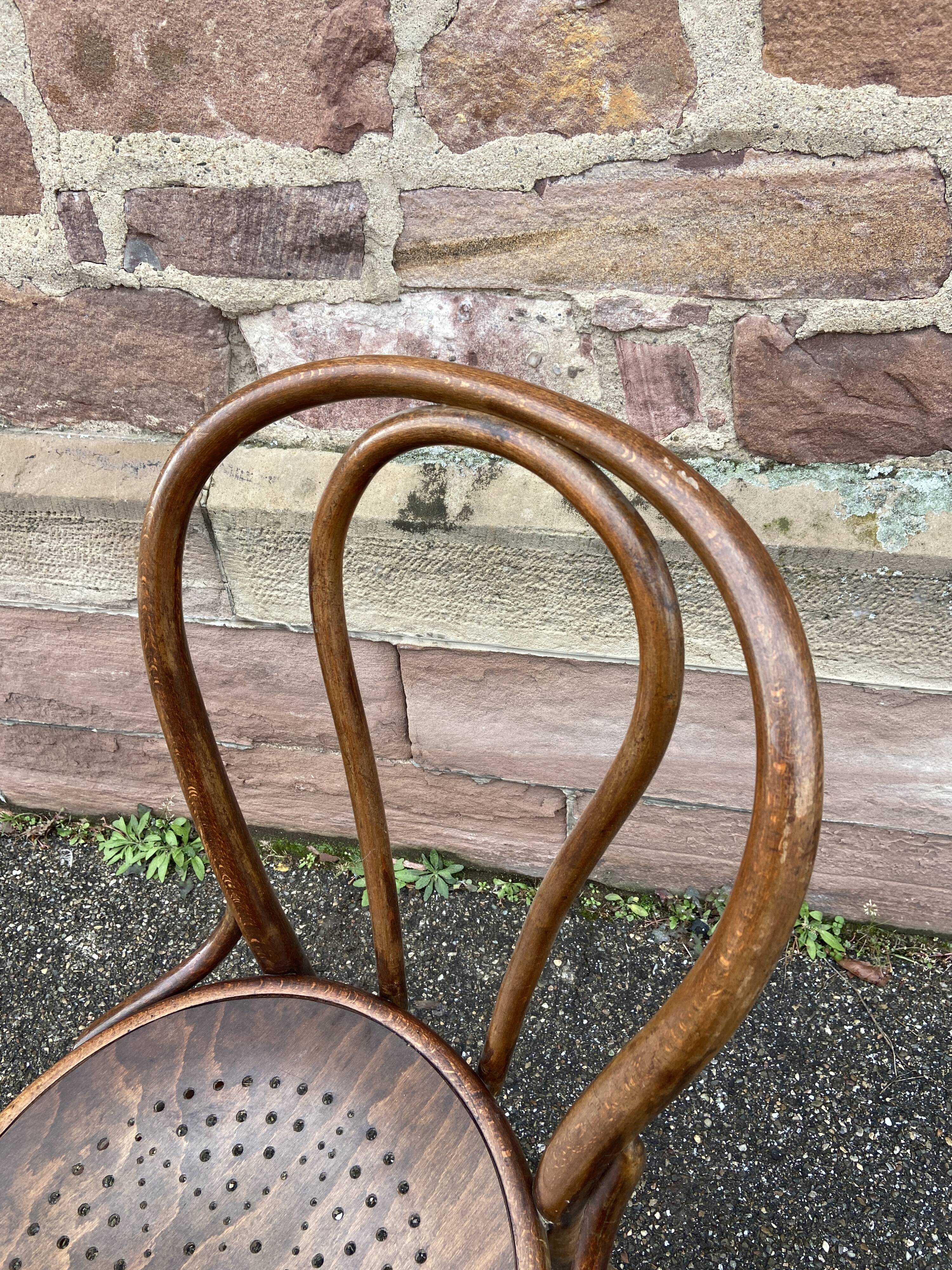 Chaise bistrot café 1920s thonet fischel bois courbé