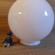 Globe 20cm en verre blanc ancien pour lampe suspension