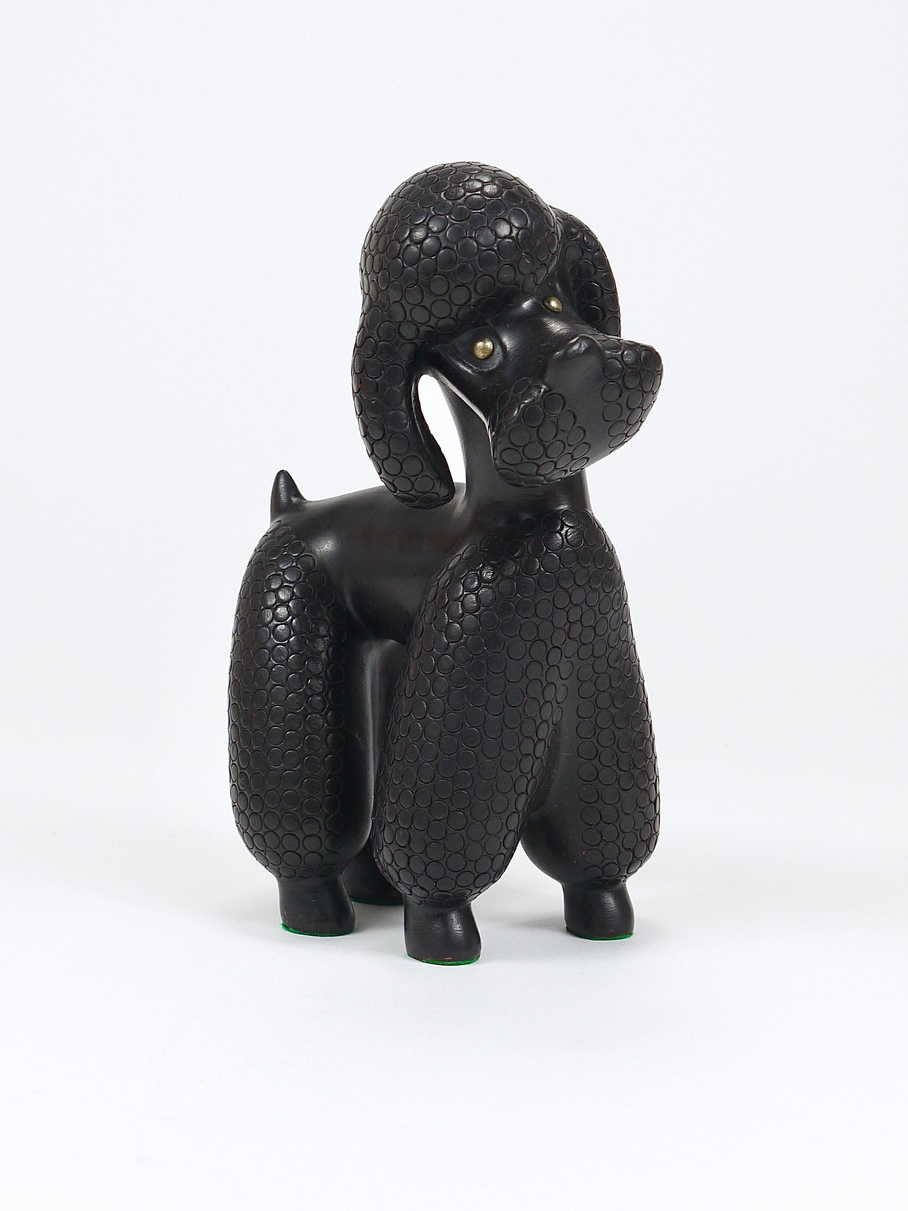 Charming figurine sculpture of a poodle dog by Leopold Anzengruber, Austria, 1950s.