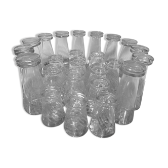 Set of chiseled crystal glasses
