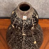 Important orientalist vase in textured black ceramic, with mother-of-pearl inlays circa 1930