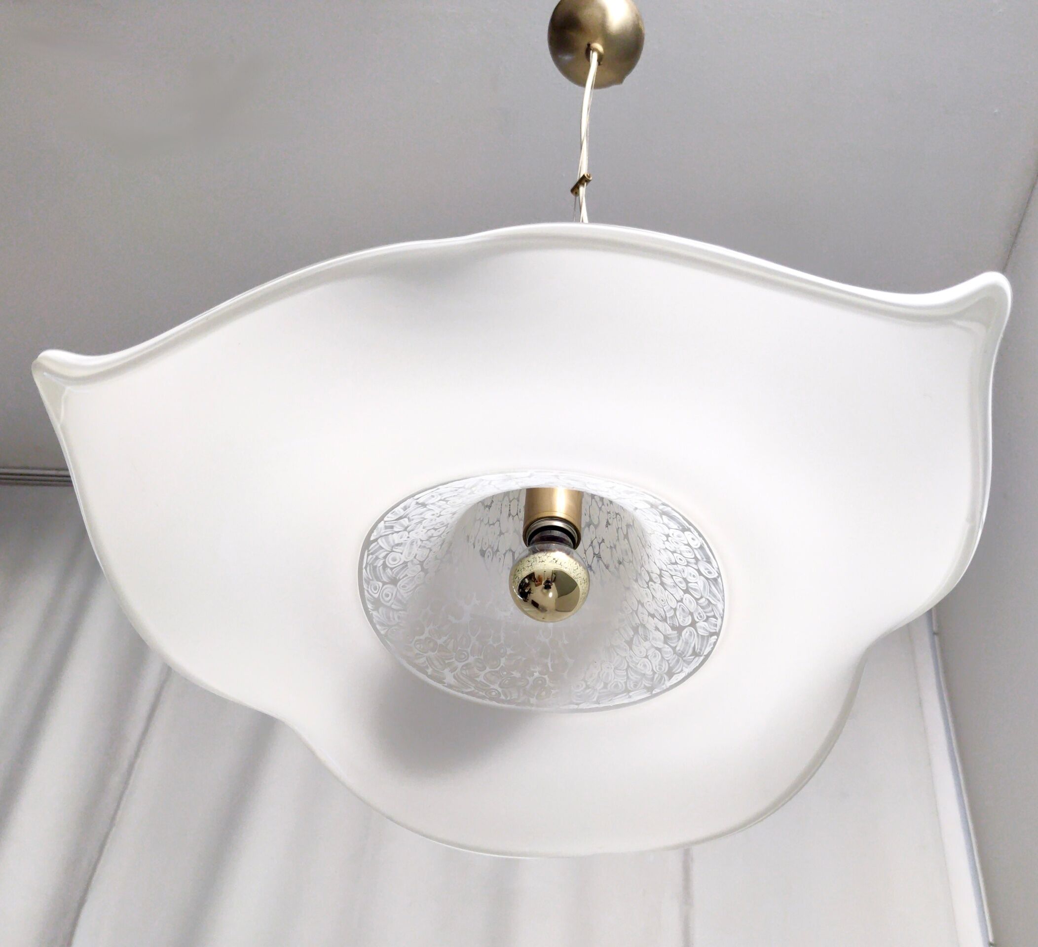 Postmodern White Murano Glass Pendant Marked La Murrina, Italy 1980s