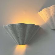 Set of 3 vintage shell wall lights, matte white stone-effect plaster, France 1970