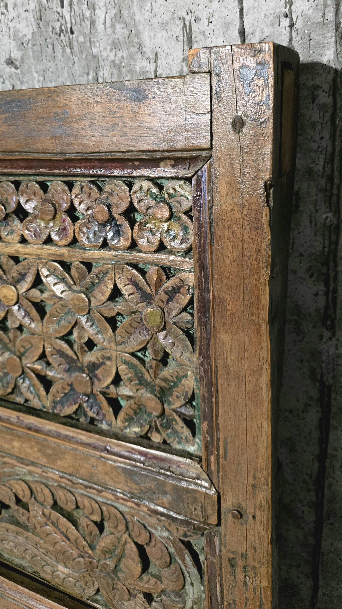 Large mirror - Indian carved wooden headboard