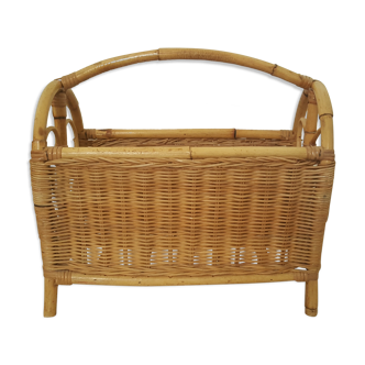 Rattan review door