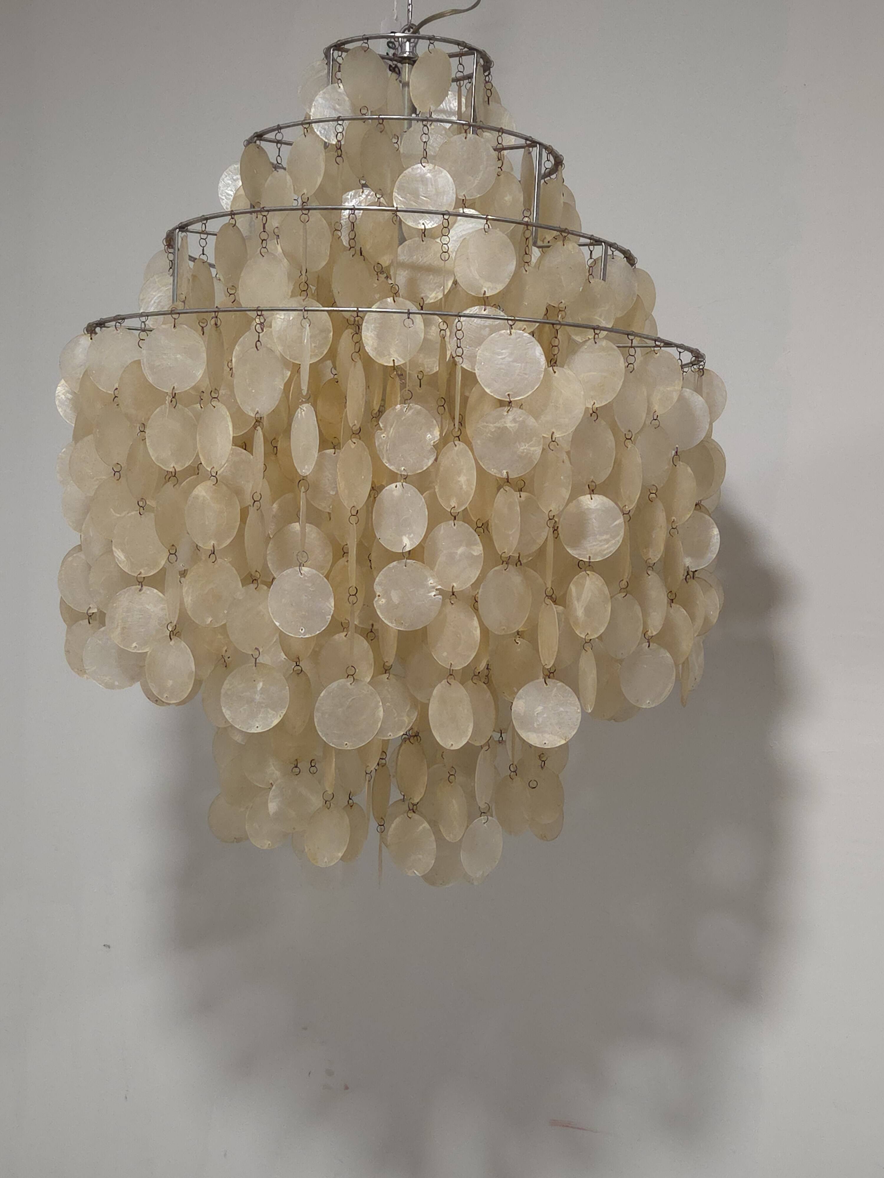 Chandelier - Ceiling Light - Pendant Light - Verner PANTON