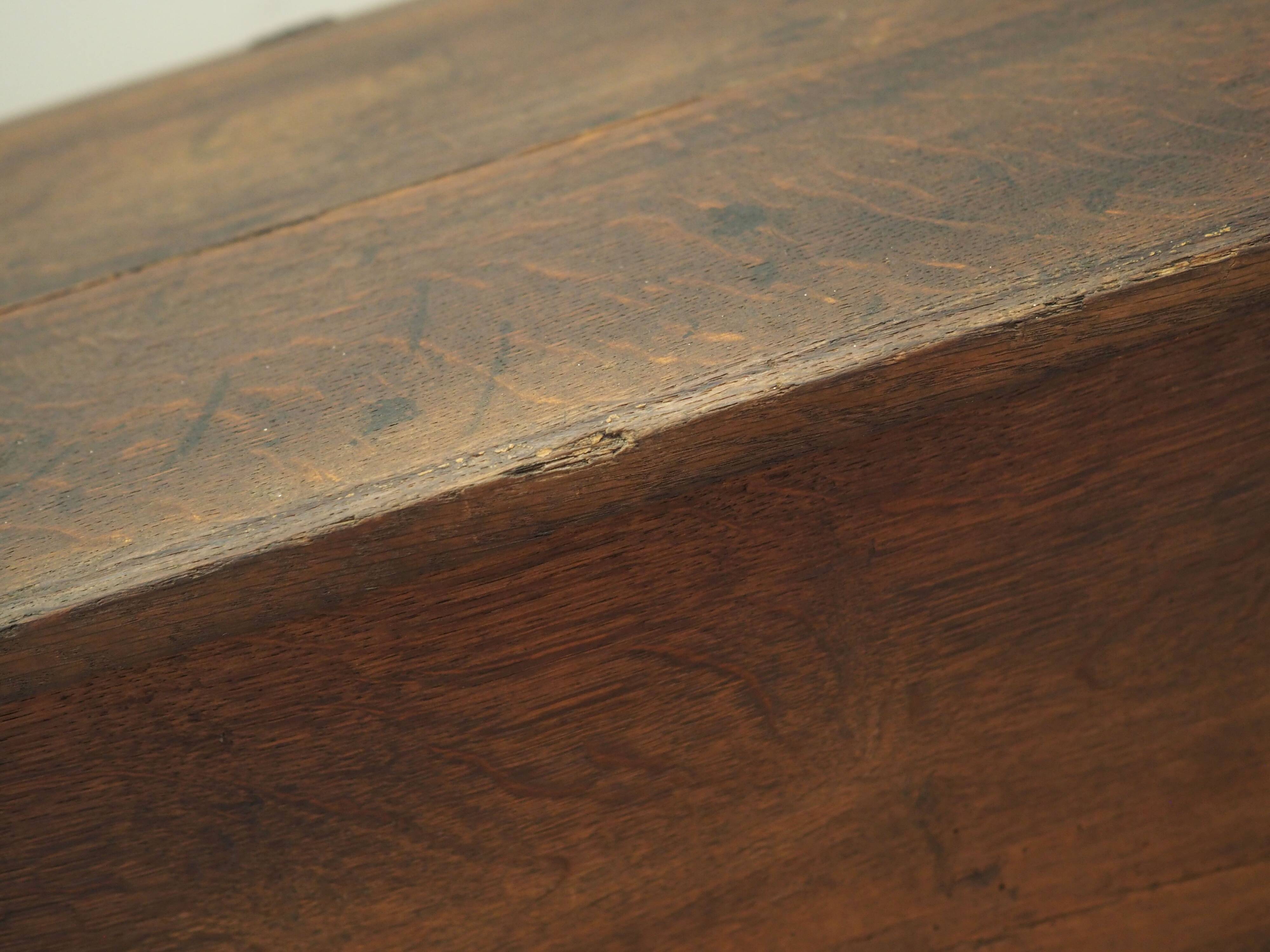 Oak chest, Scandinavian design, 18th century