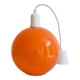Orange ball suspension, 1970