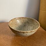 Empty speckled sandstone pocket