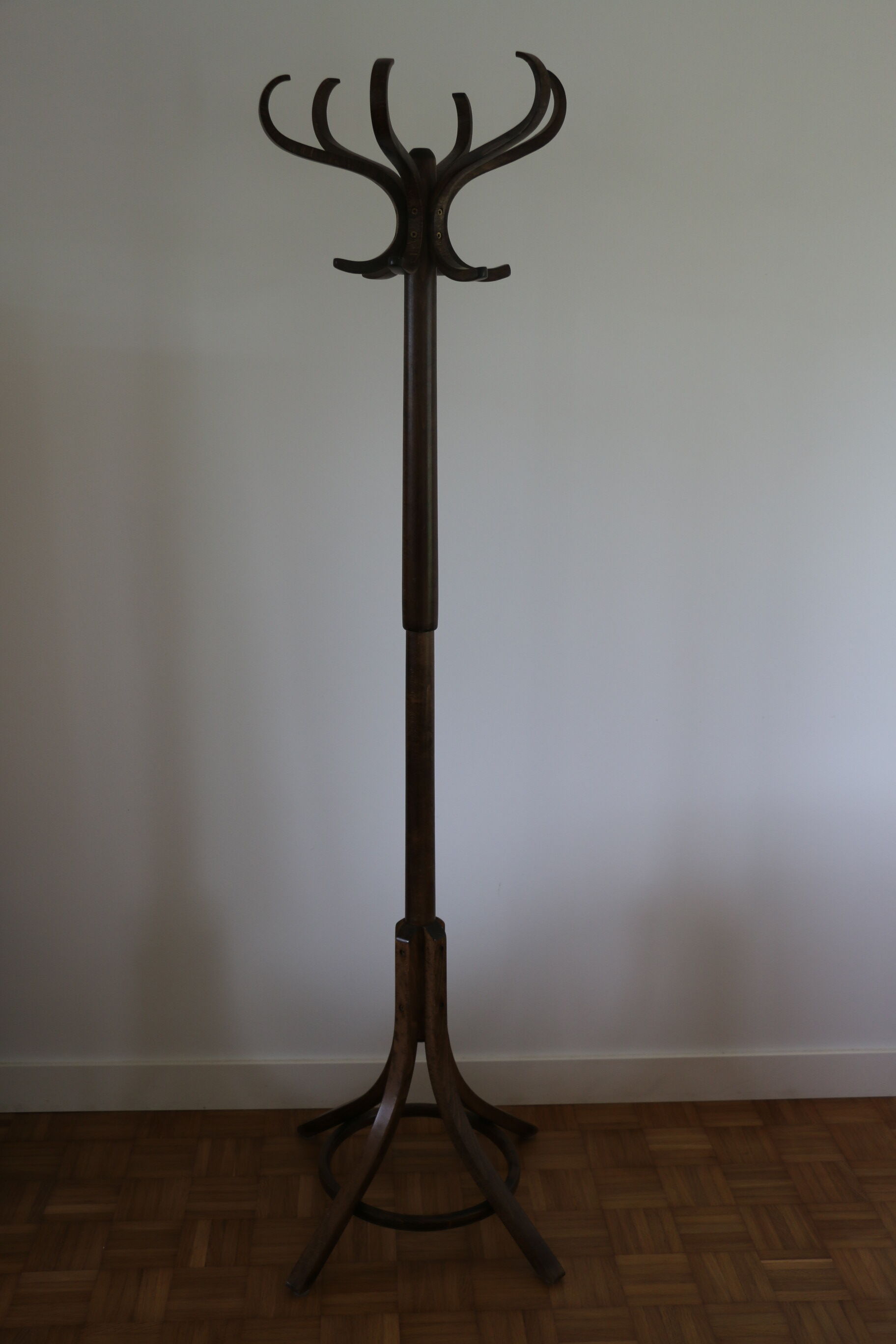 Baumann single dark beech parrot coat rack (model a)