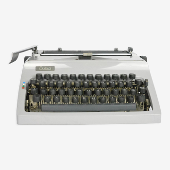 Machine à écrire à valise Modèle 50 Erika, VEB Robotron Berlin, Allemagne, 1976