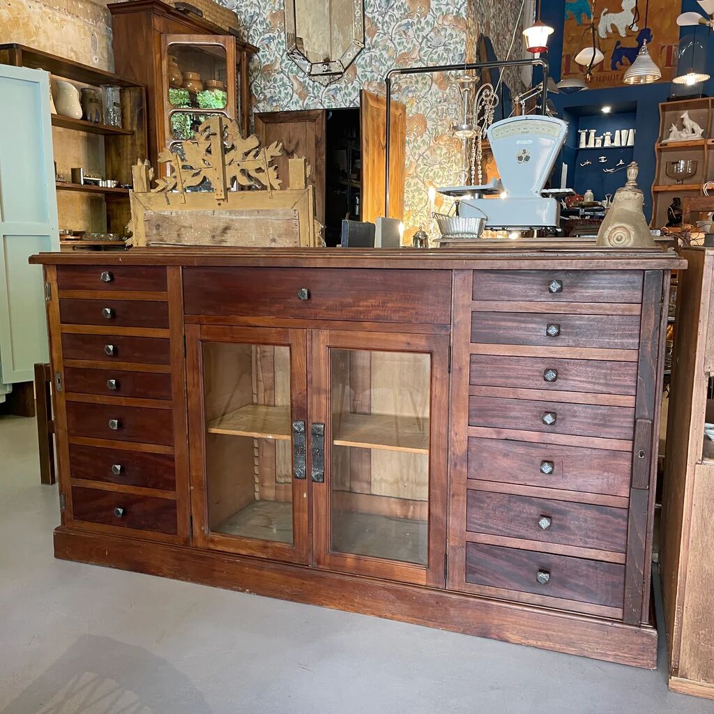 Large dentist's cabinet from the 1930s