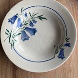 Set of 4 mismatched soup plates