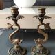 Paire Bougeoirs Carpe Koi, style Art Nouveau. En bronze patiné vieil or