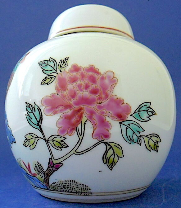 Chinese porcelain ginger pot decorated with a pheasant