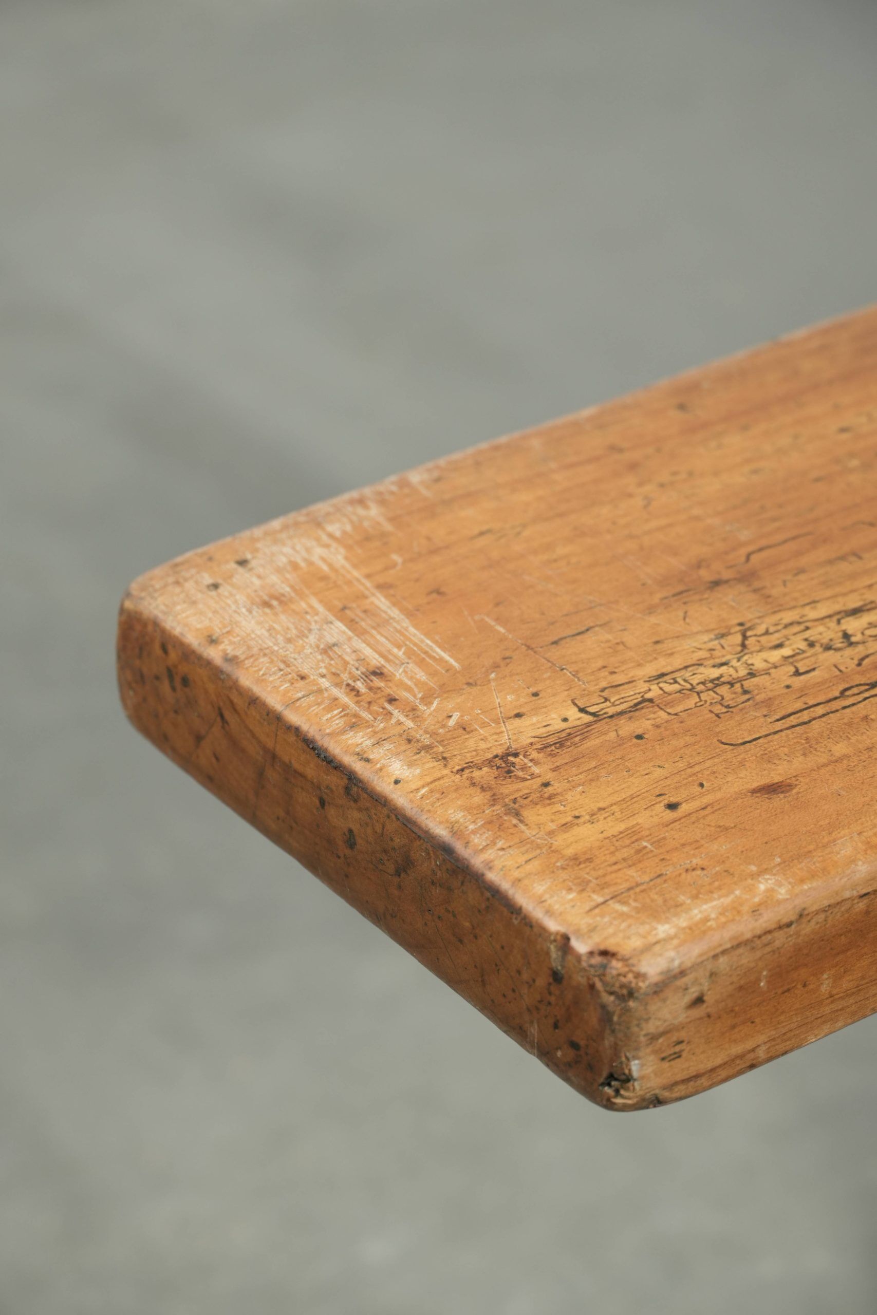 Banc de couloir brocante français / banc pour la table à manger avec un super look