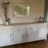 Sideboard called Picardy treats