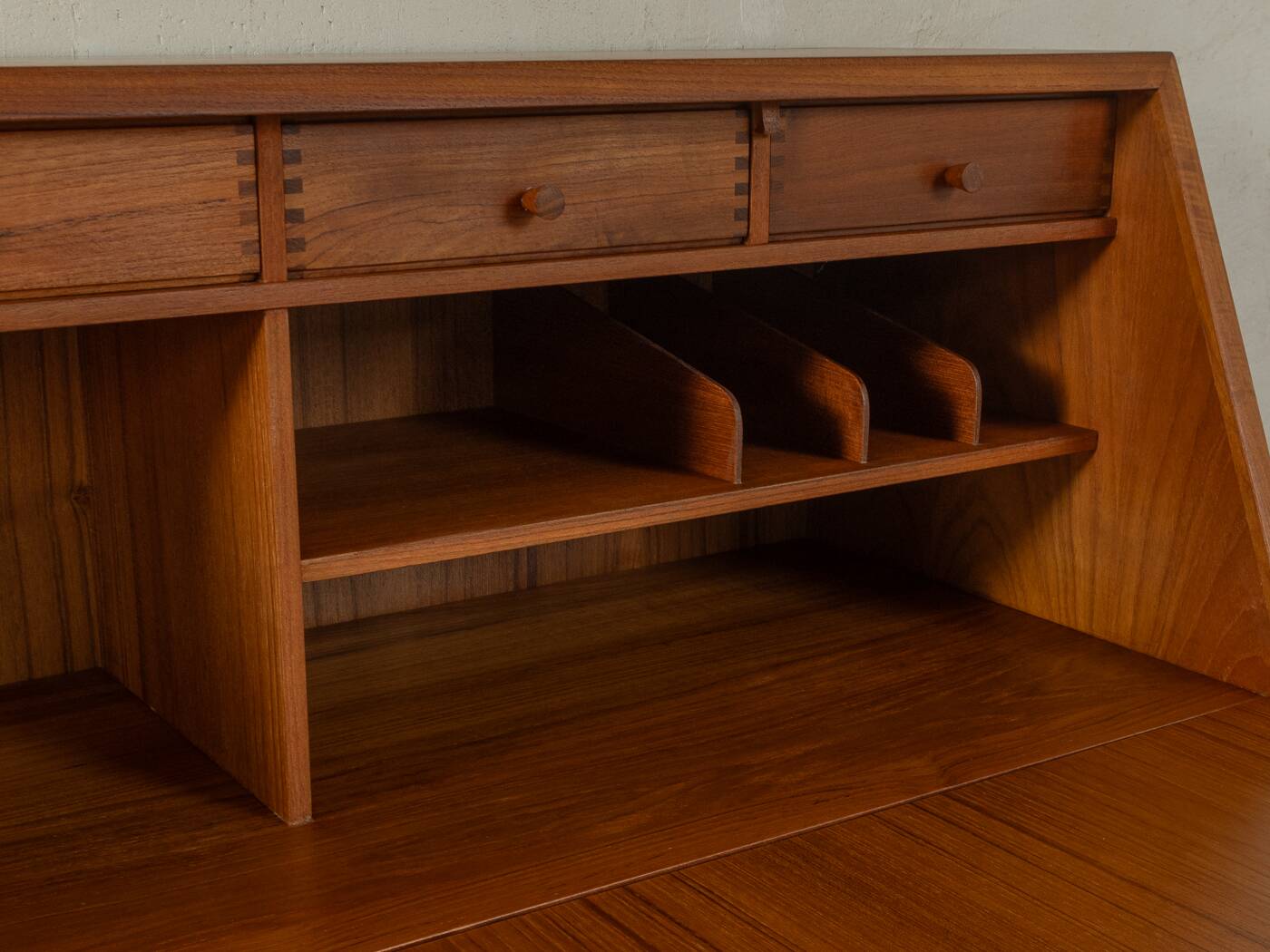 1960s Bureau, Bernhard Pedersen & Søn