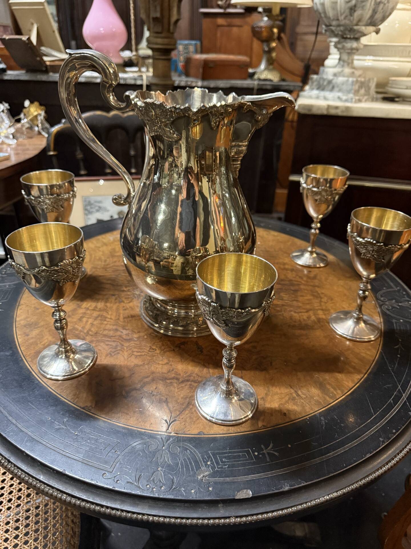 Carafe et 6 verres en métal argenté