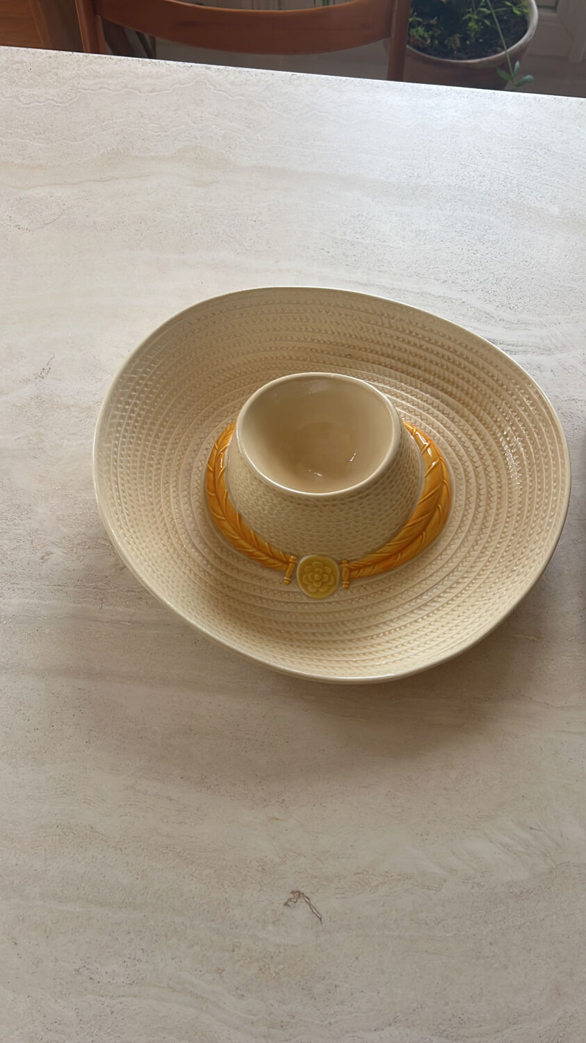 Vintage dish slip hat nachos