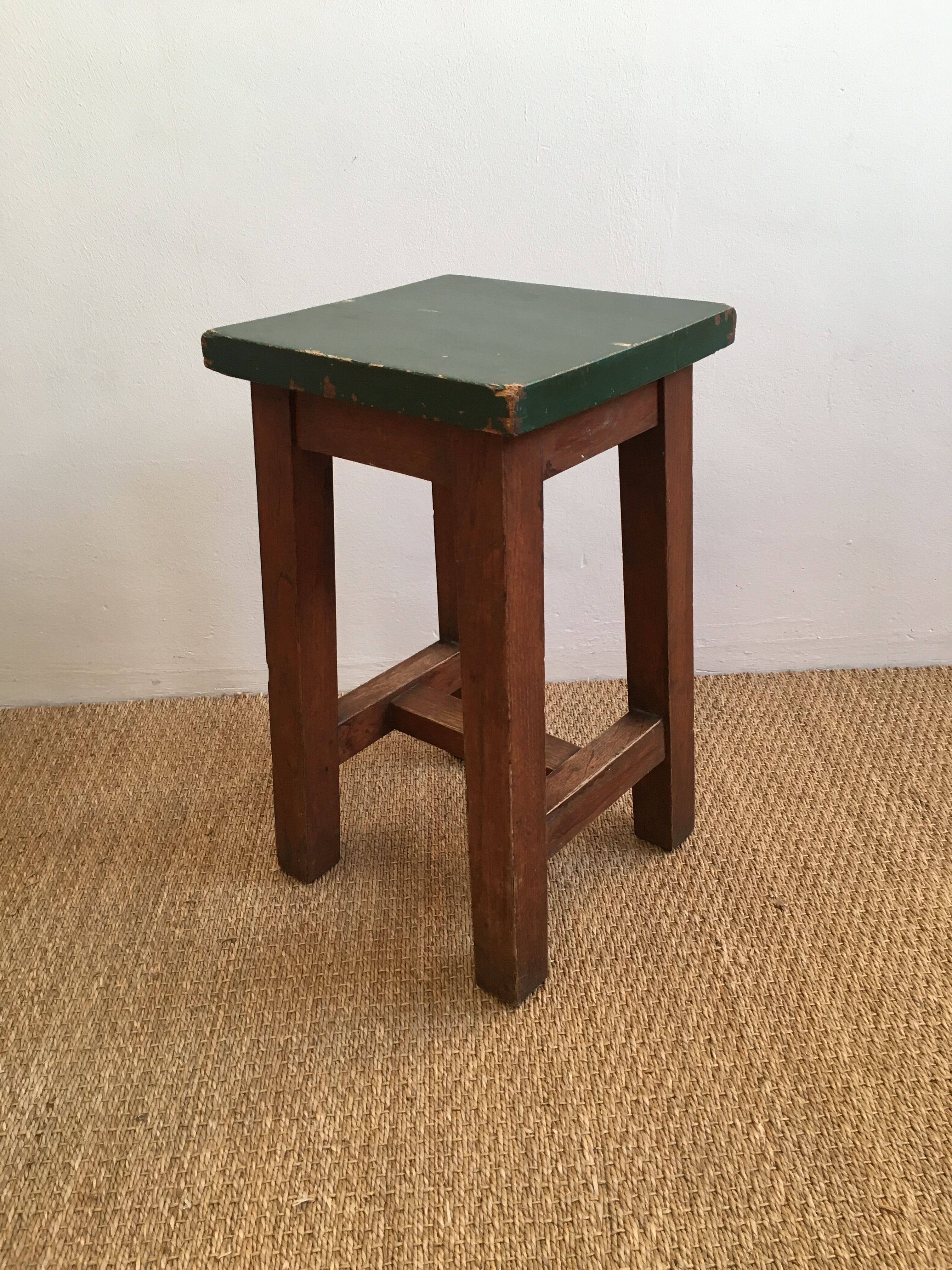 Shop stool